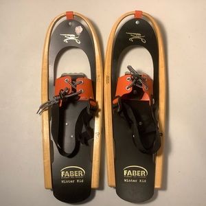 Faber Winter Kid Snowshoes 18x53cm nearly new. Made in Canada. For kids under 10